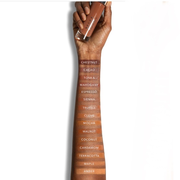 Becca Ultimate Coverage 24hr Foundation - Picture 2 of 3